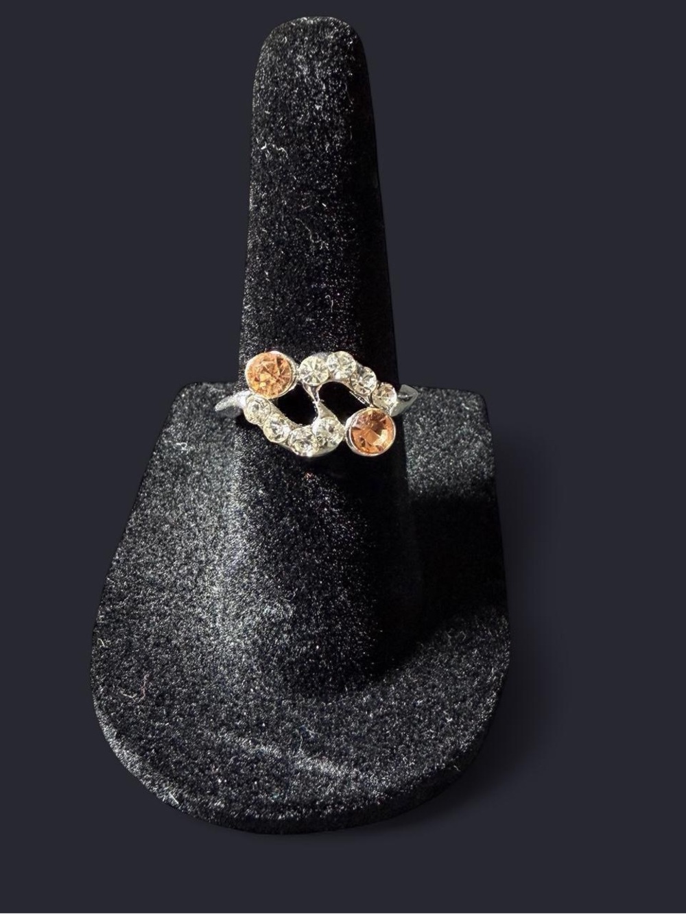 Silver Tone Rhinestone Link Ring - Size 5
